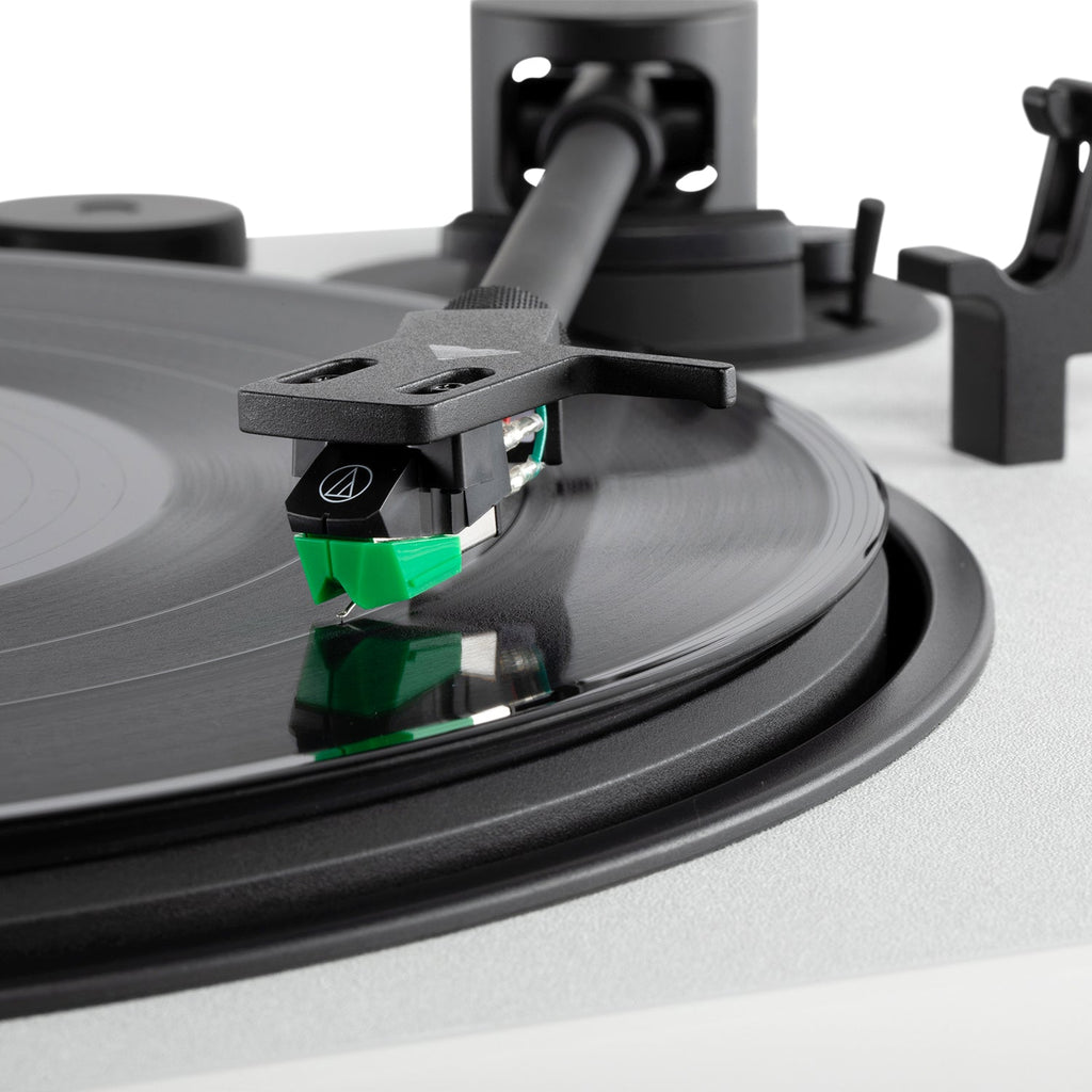 Wave Bluetooth Turntable with Auracast