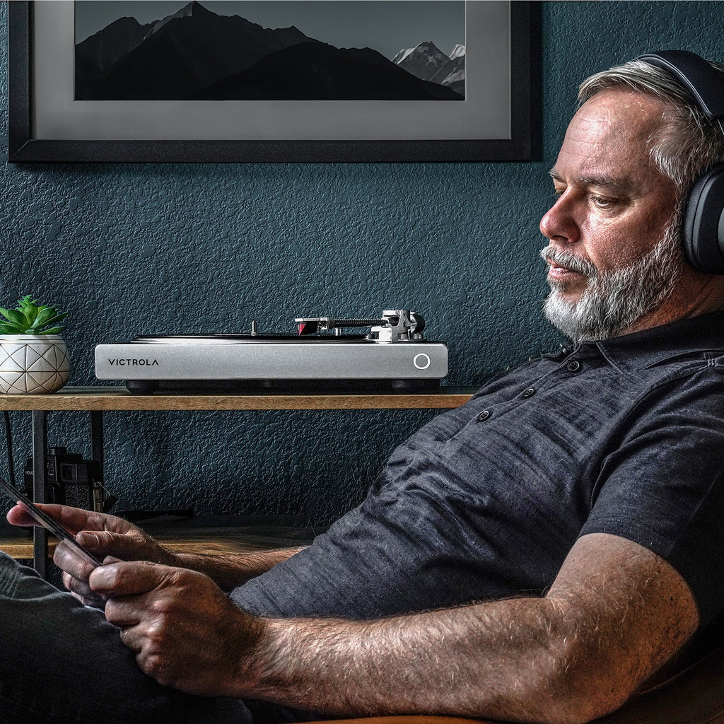 Hi-Res Carbon Bluetooth Turntable